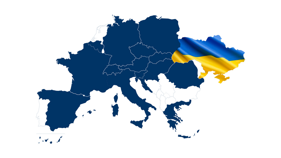 Karte von Europa mit der Ukraine in den Farben Blau und Gelb ihrer Nationalflagge hervorgehoben.