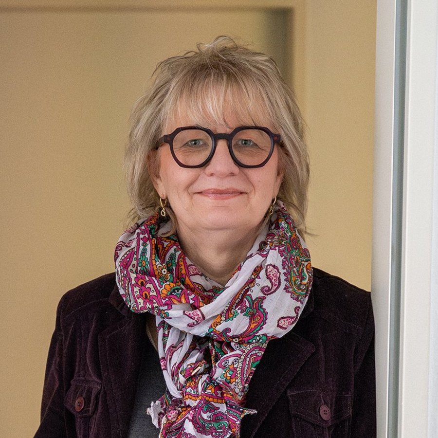 Petra Schallenberg at OVB Holding in portrait
