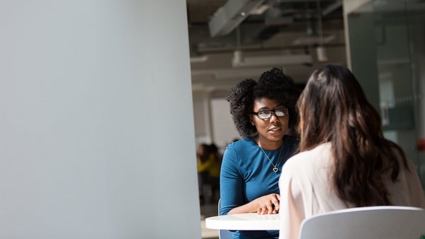 Finanzberatung einer Mitarbeiterin – Betriebliche Altersvorsorge Finanzberatung einer Mitarbeiterin – Betriebliche Altersvorsorge