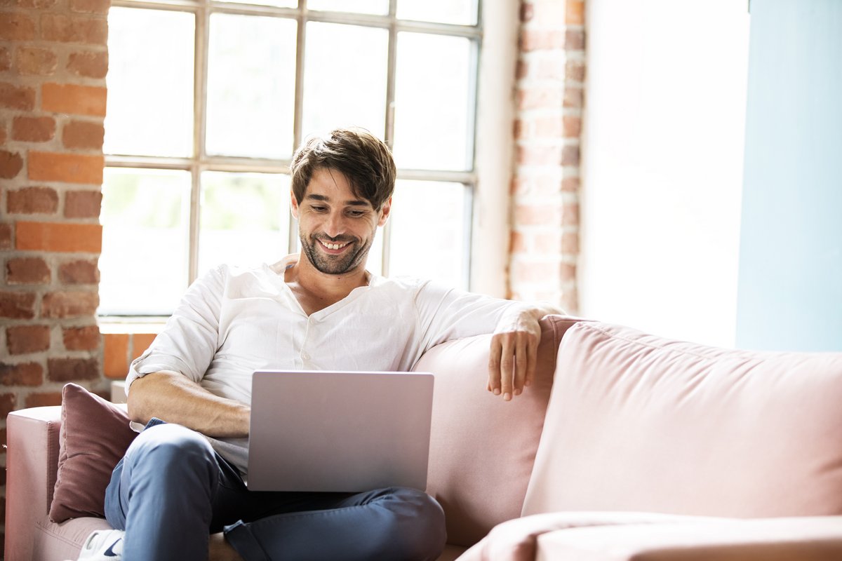 Are online banks safe to use? Yes, online banks are safe.